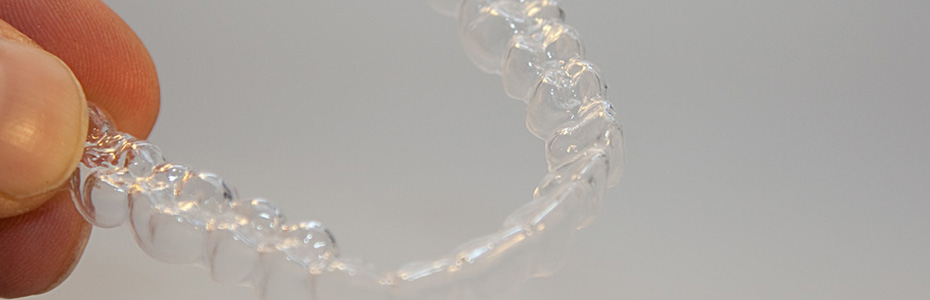 Transparente Schienen für Erwachsene